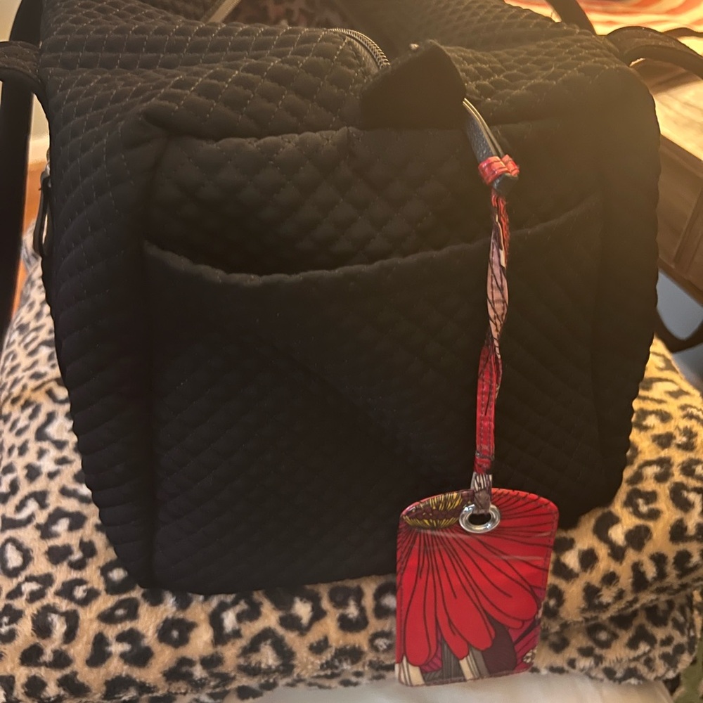 Vera Bradley weekender tote/duffle - Picture 4 of 4